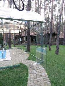 Цельностеклянное остекление бассейна Ст. Салтов